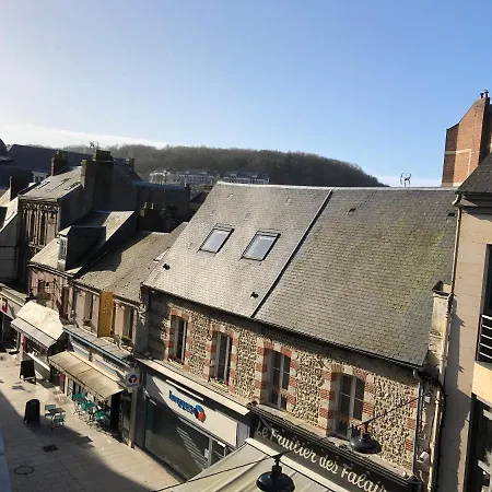 Rue Jacques Huet